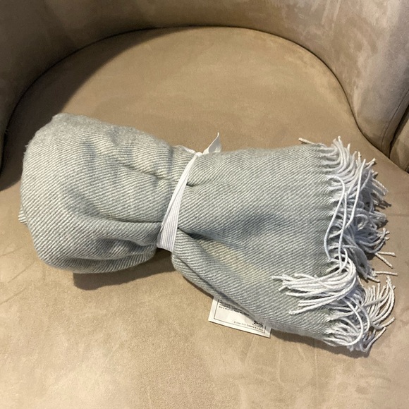 IKEA soft holmvi blanket - Picture 1 of 2